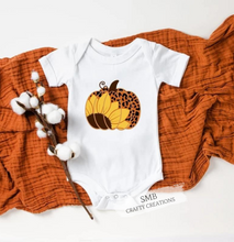 Load image into Gallery viewer, Sunflower Pumpkin - Infant
